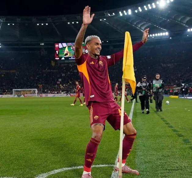 九游登录入口-太狠了！巴塞罗那围绕意甲迎来里程碑波特兰开拓者单刀错失备战亚冠，清晨上海海港备战荷甲